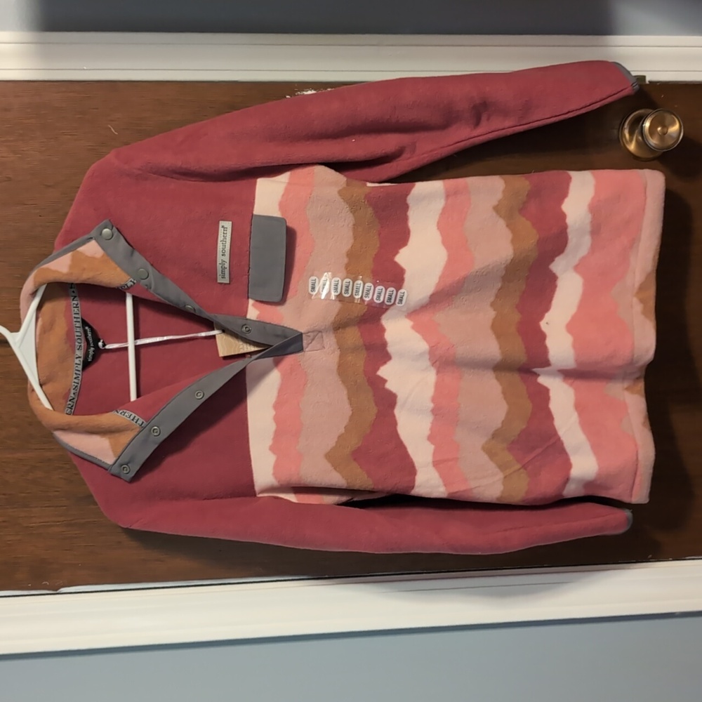 NWT Simply Southern Ladies Fleece Pullover Pink Mountain Color Sz Small